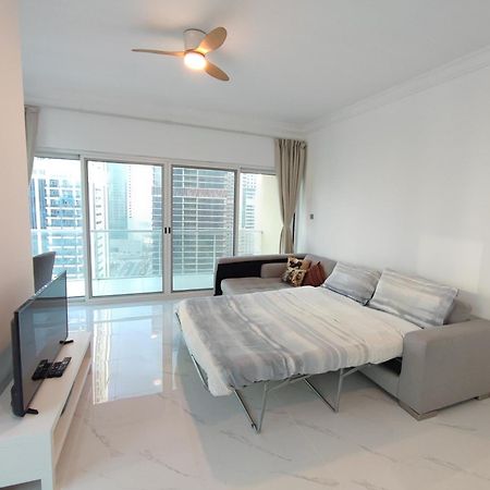 One Bedroom Apartment With Pool & Gym Near Marina Dubaj Zewnętrze zdjęcie