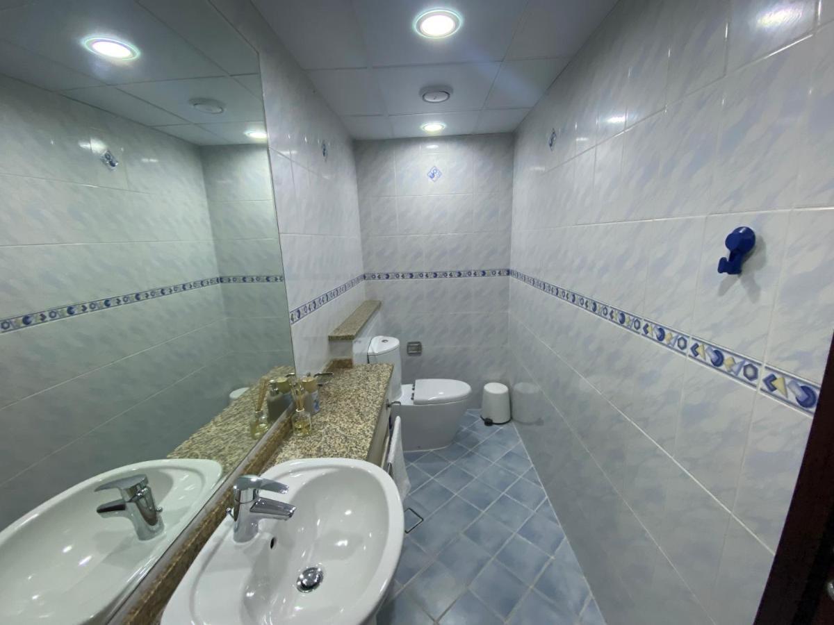 One Bedroom Apartment With Pool & Gym Near Marina Dubaj Zewnętrze zdjęcie